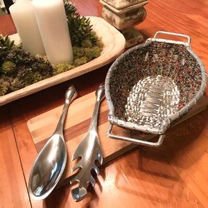 🥀🥀Set/1-Beaded Bread Basket -Shell Salad Servers